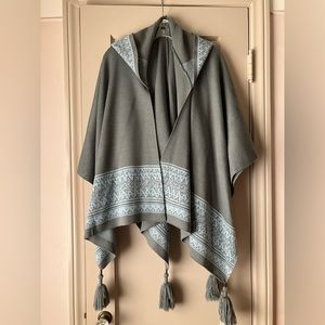Simply Noelle Wrap with Hood / Poncho
